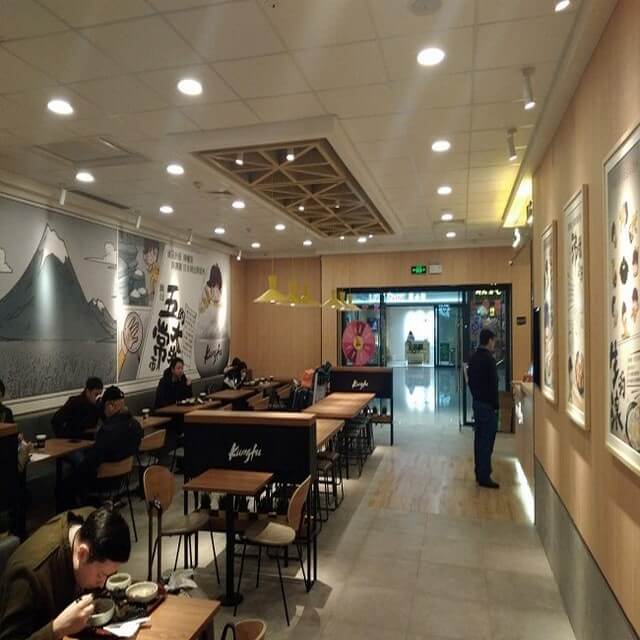 西餐廳照明，營造浪漫氛圍只是設(shè)計(jì)上的基本要求