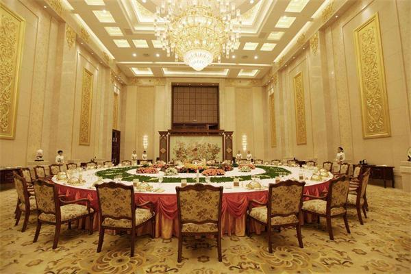 星級酒店包廂餐廳大型水晶燈具定制效果圖 廠家供貨價(jià)